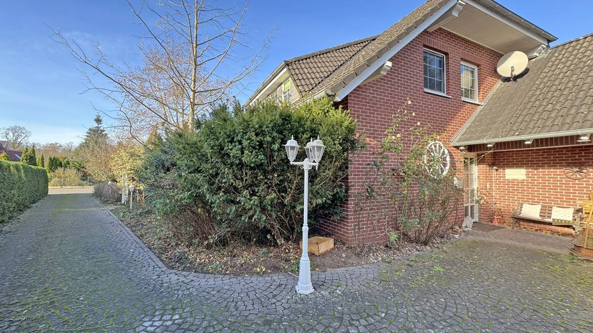 Grundstücksauffahrt