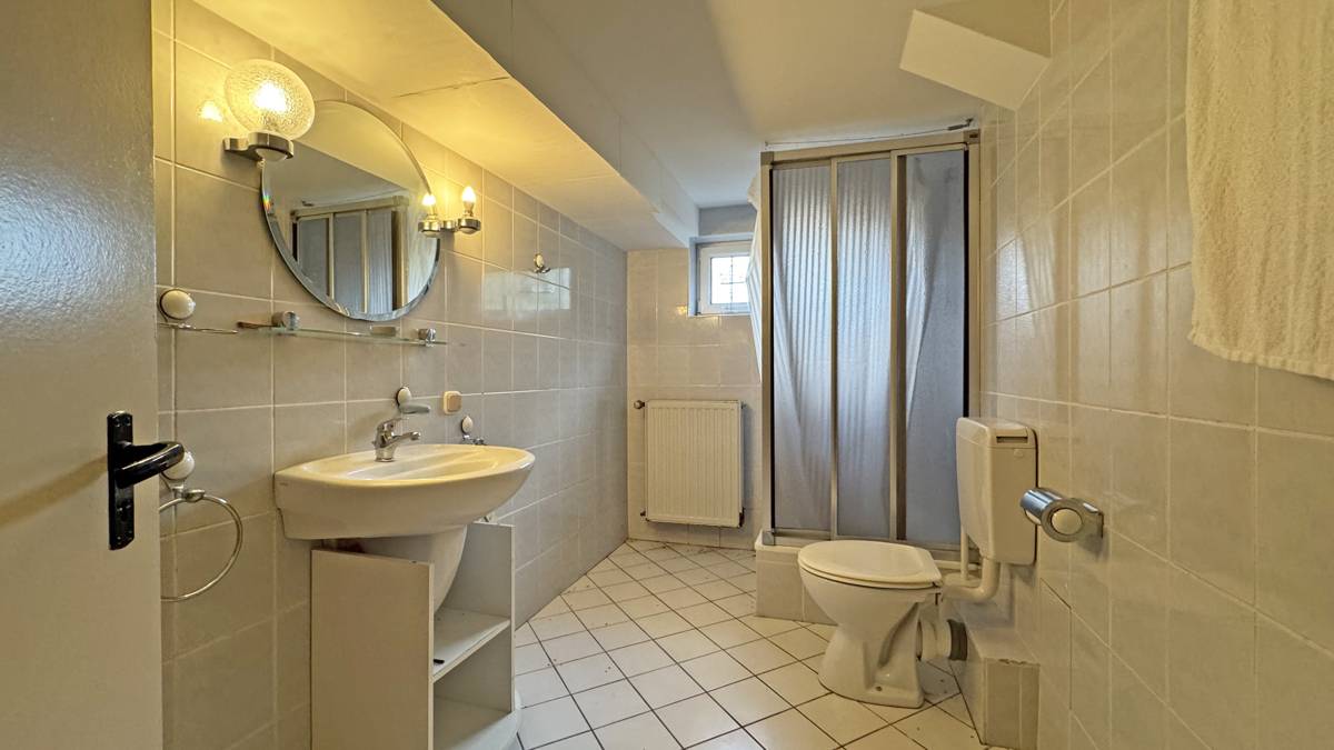 Badezimmer KG