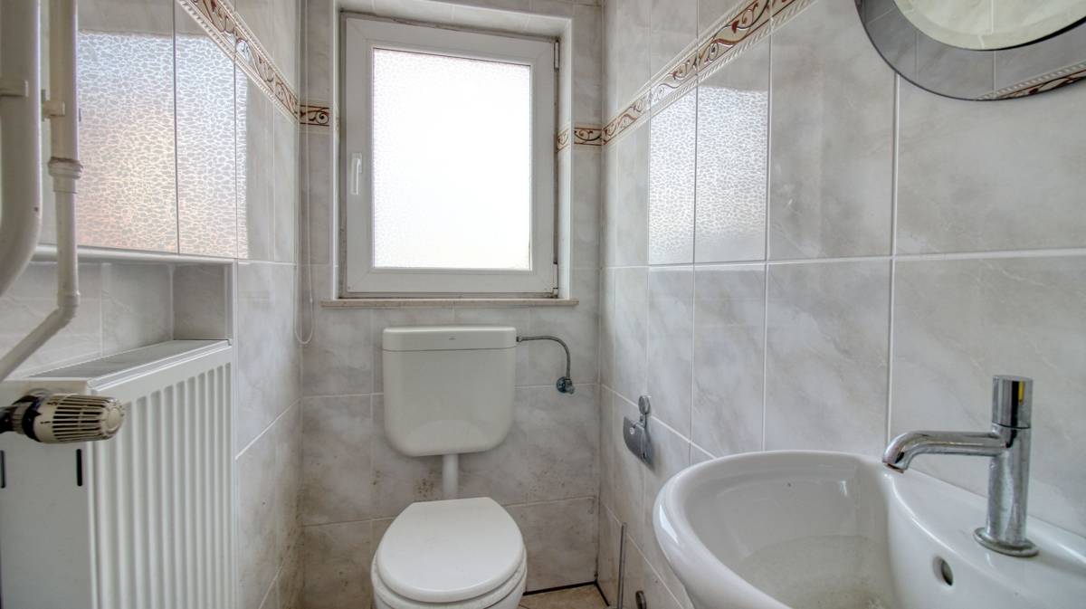 WC - EG