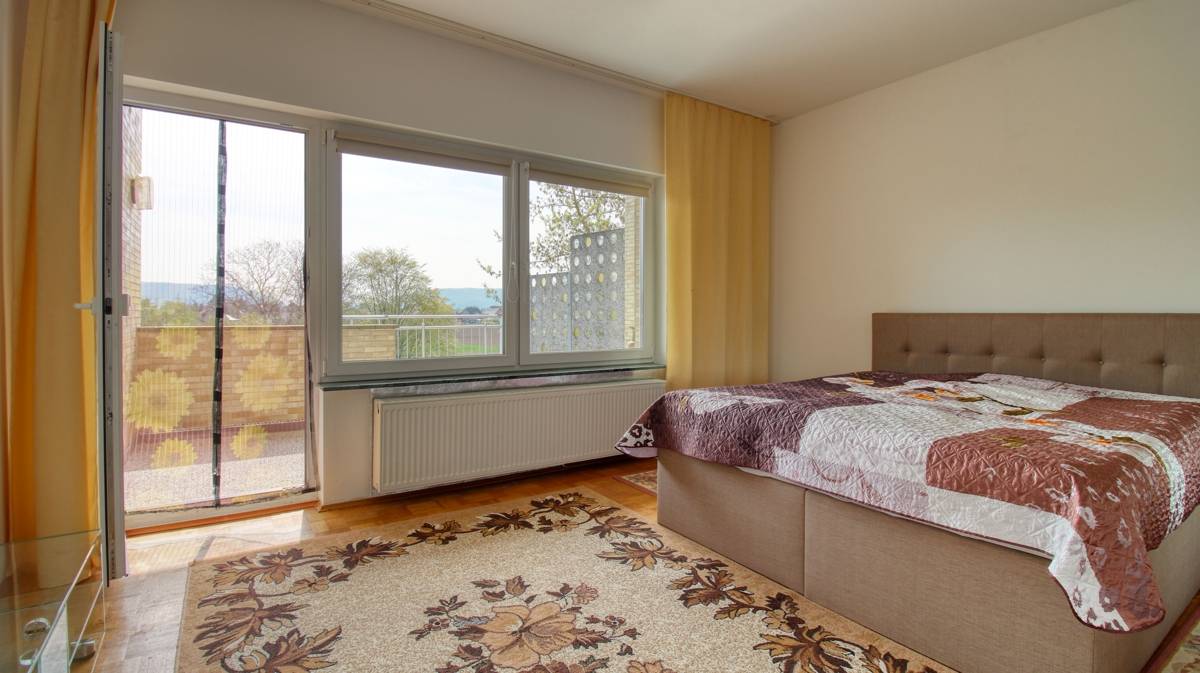 Schlafzimmer - OG